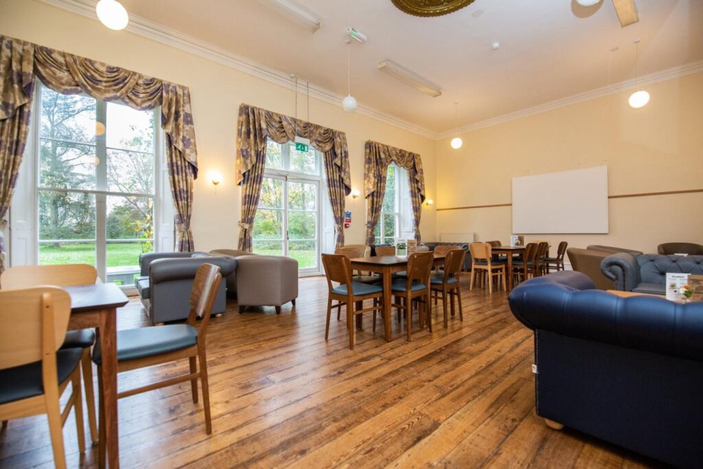 YHA_Chester_TraffordHall(20)